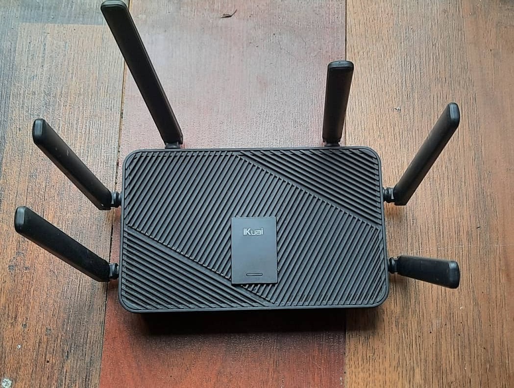 روتر بیسیم WiFi6 IK-Q3S 5G