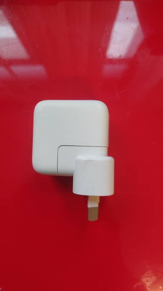 Apple 10W USB power