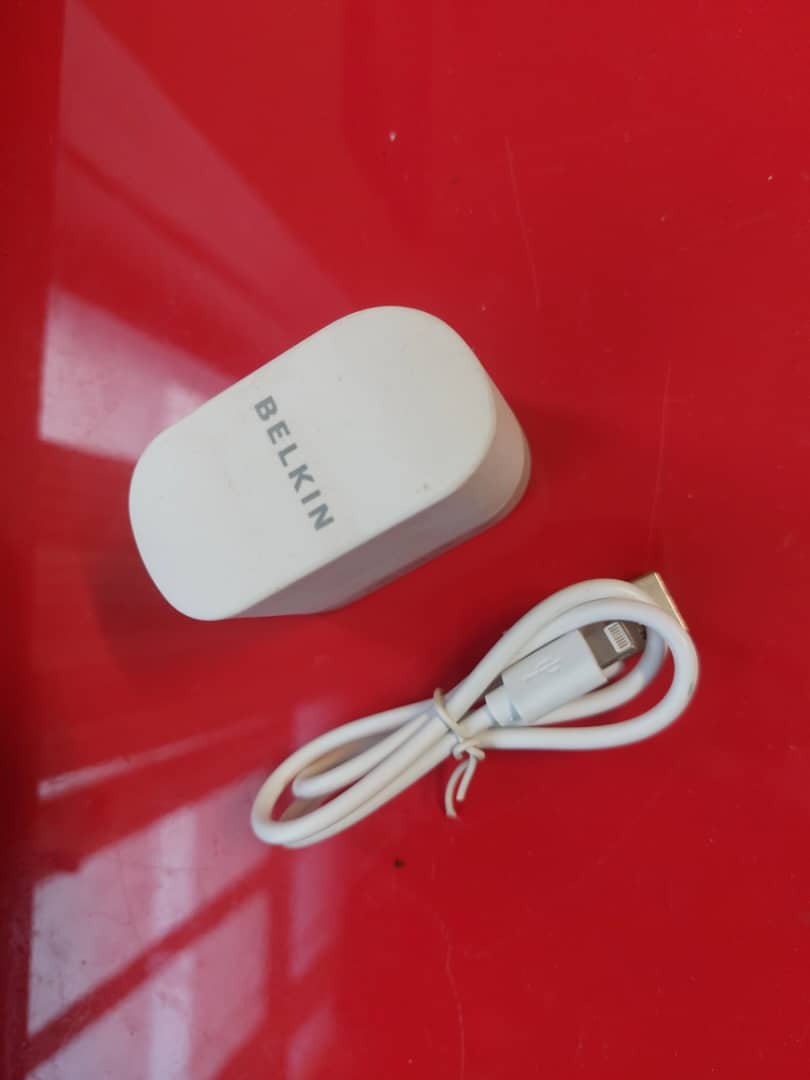 شارژر سریع Belkin F8J001 وات10