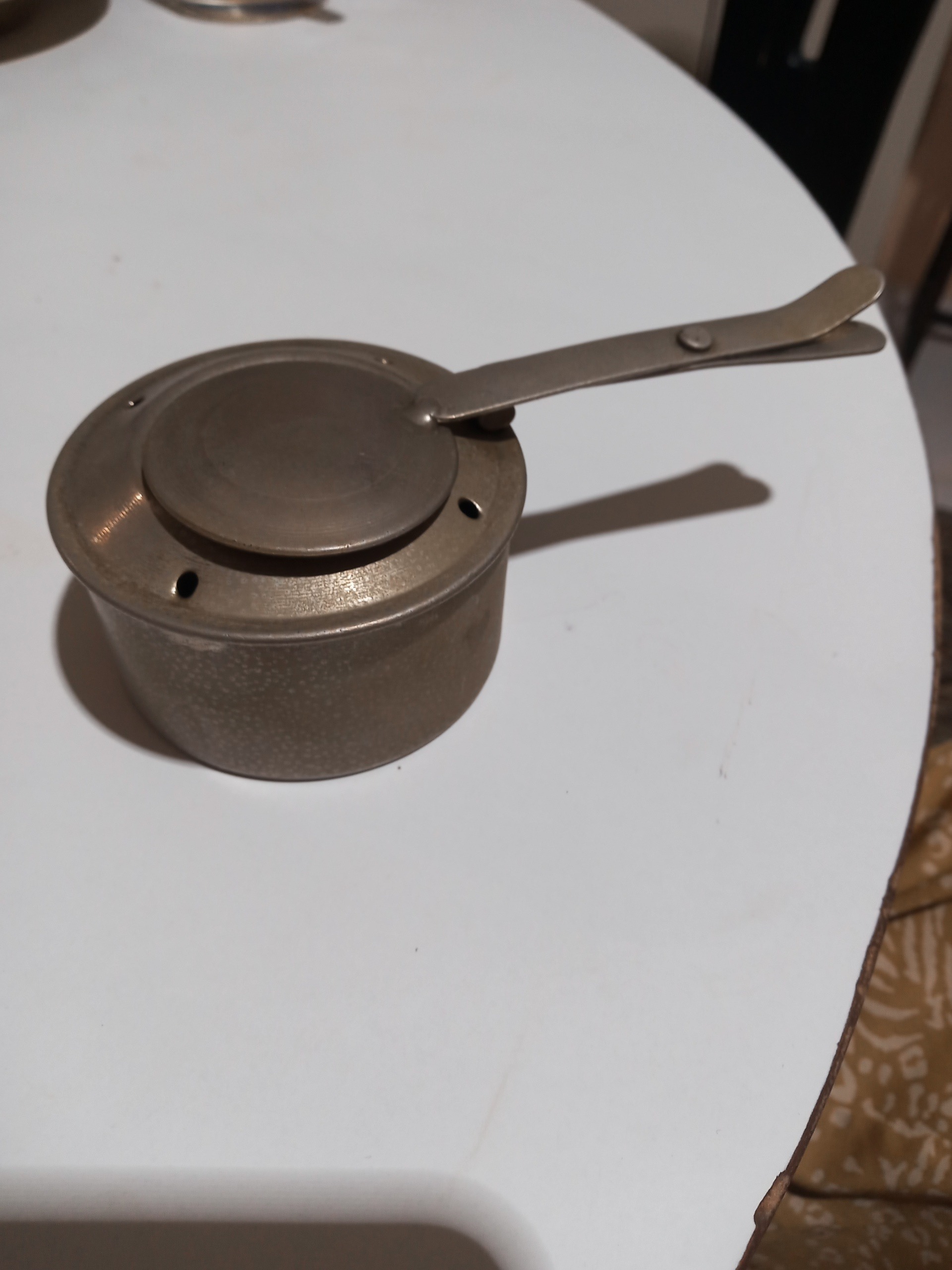 چراغ الکلی ازمایشگاهی حداقل60ساله