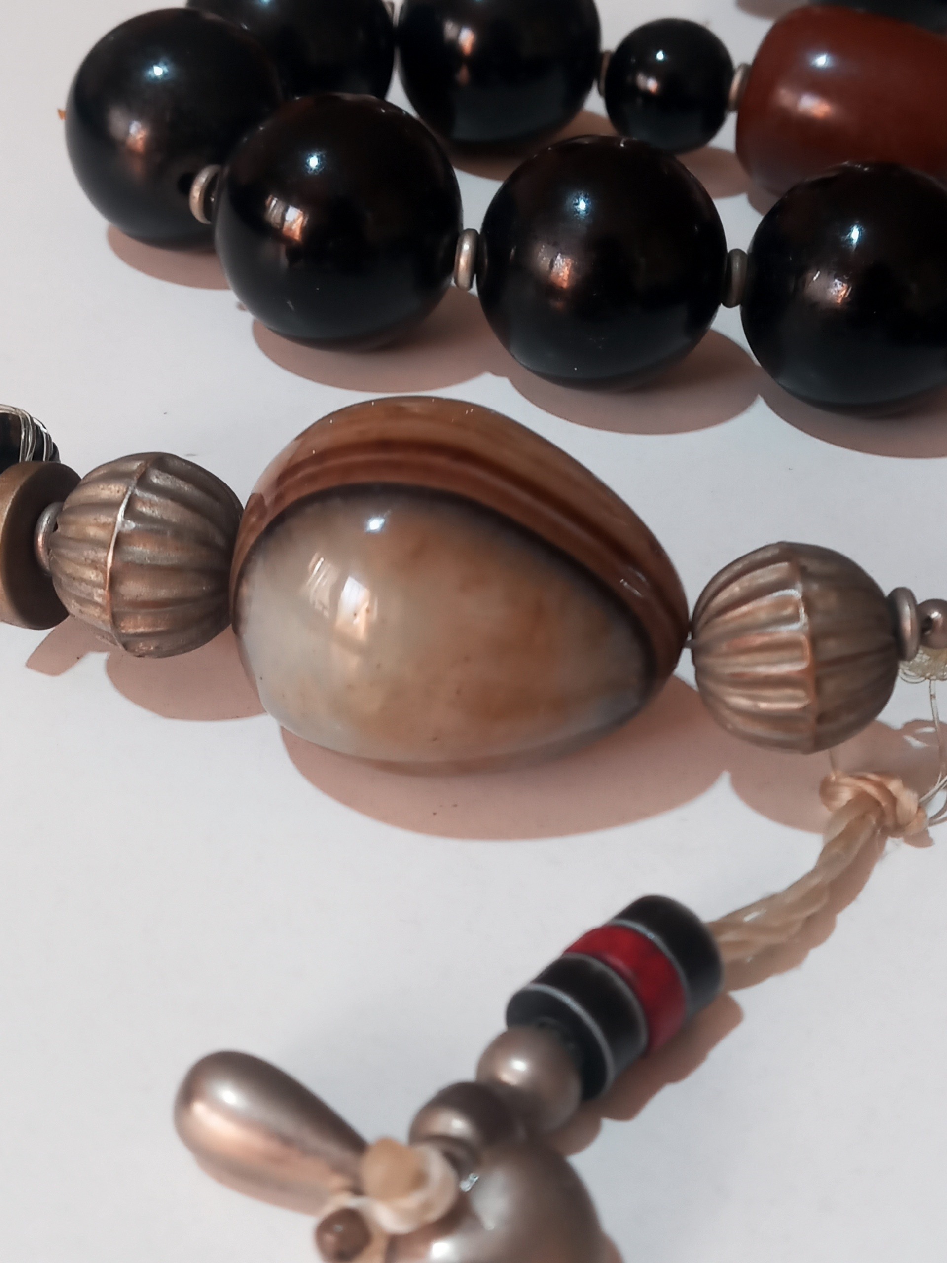تسبیح وارداتی غولپیکر یا سنگ تخم مرغی سلیمانی