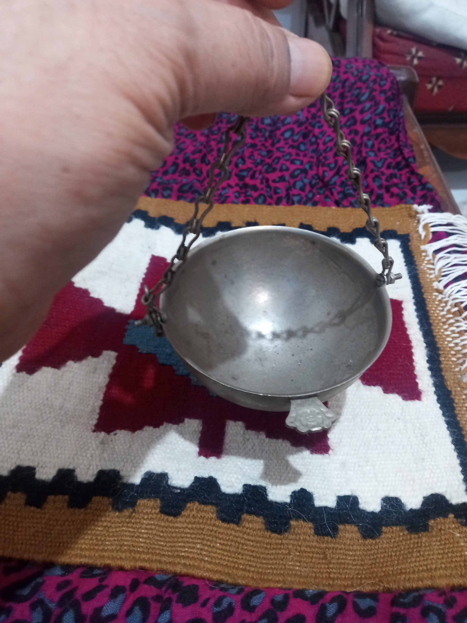 جاشمعی اویزی برنجی ضخیم با زنجیر دستباف یزدی