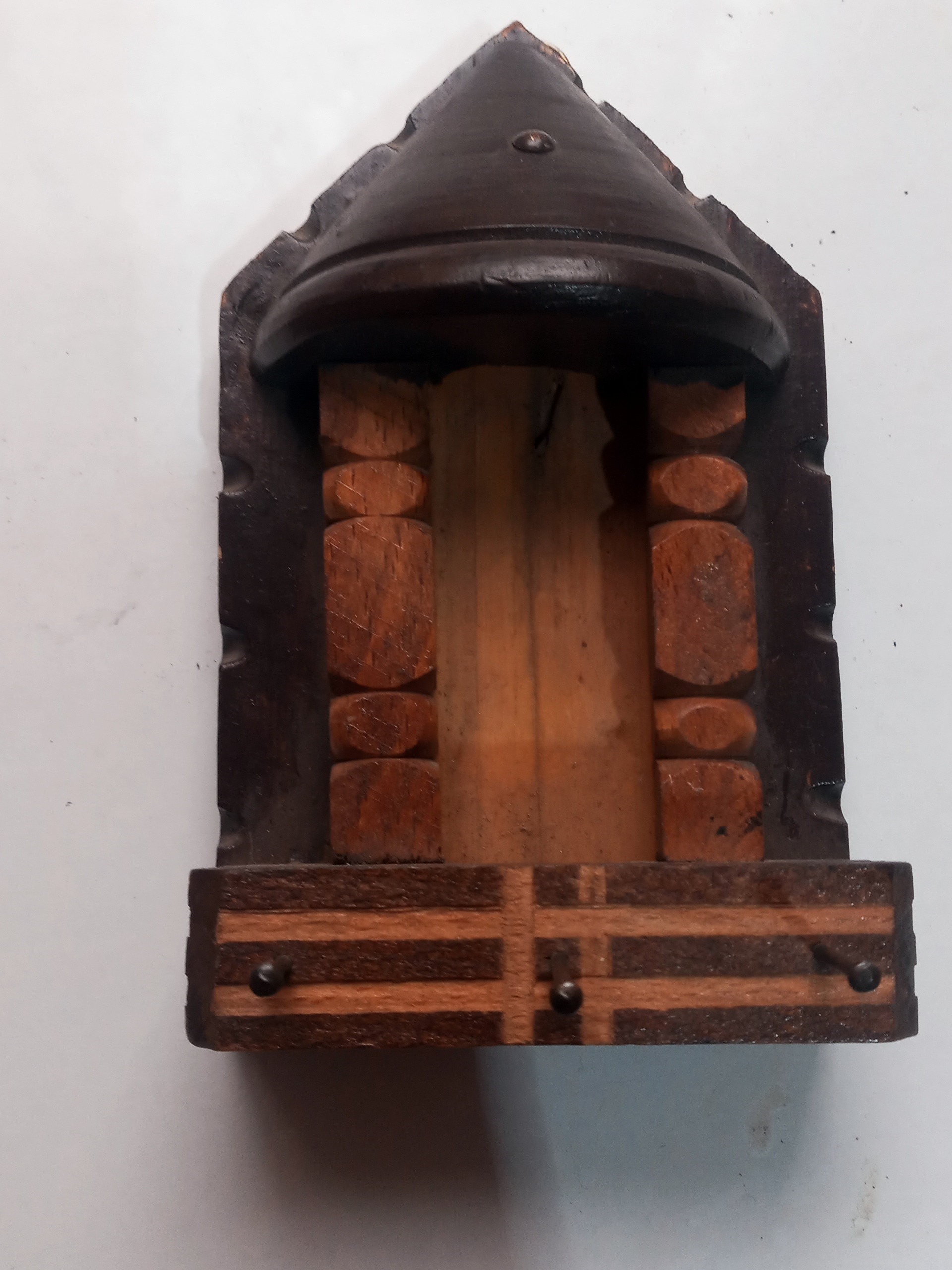 جاکلیدی چوبی قدیمی وقطور