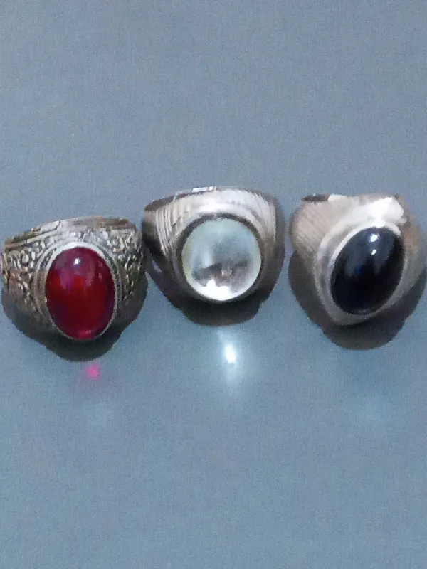 3تا انگشتر قدیمی دستساز با نگینهای معدنی