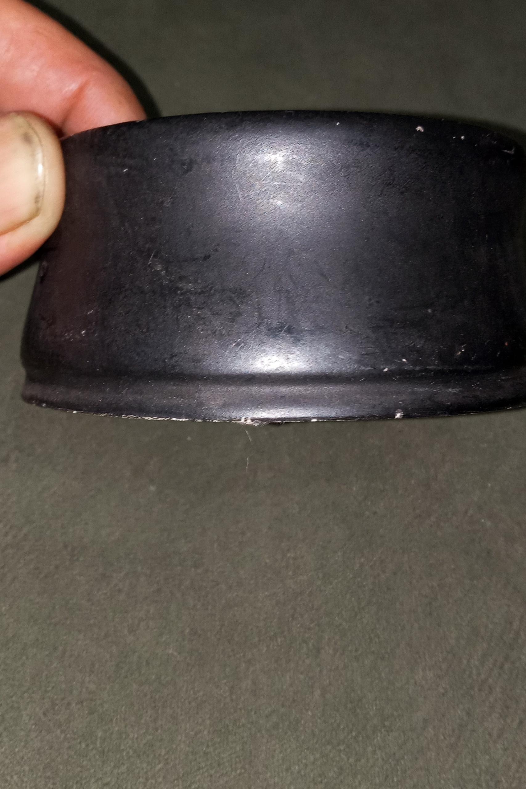 دیگچه سنگی زعفرون ساب قدیمی 9×4 سانت