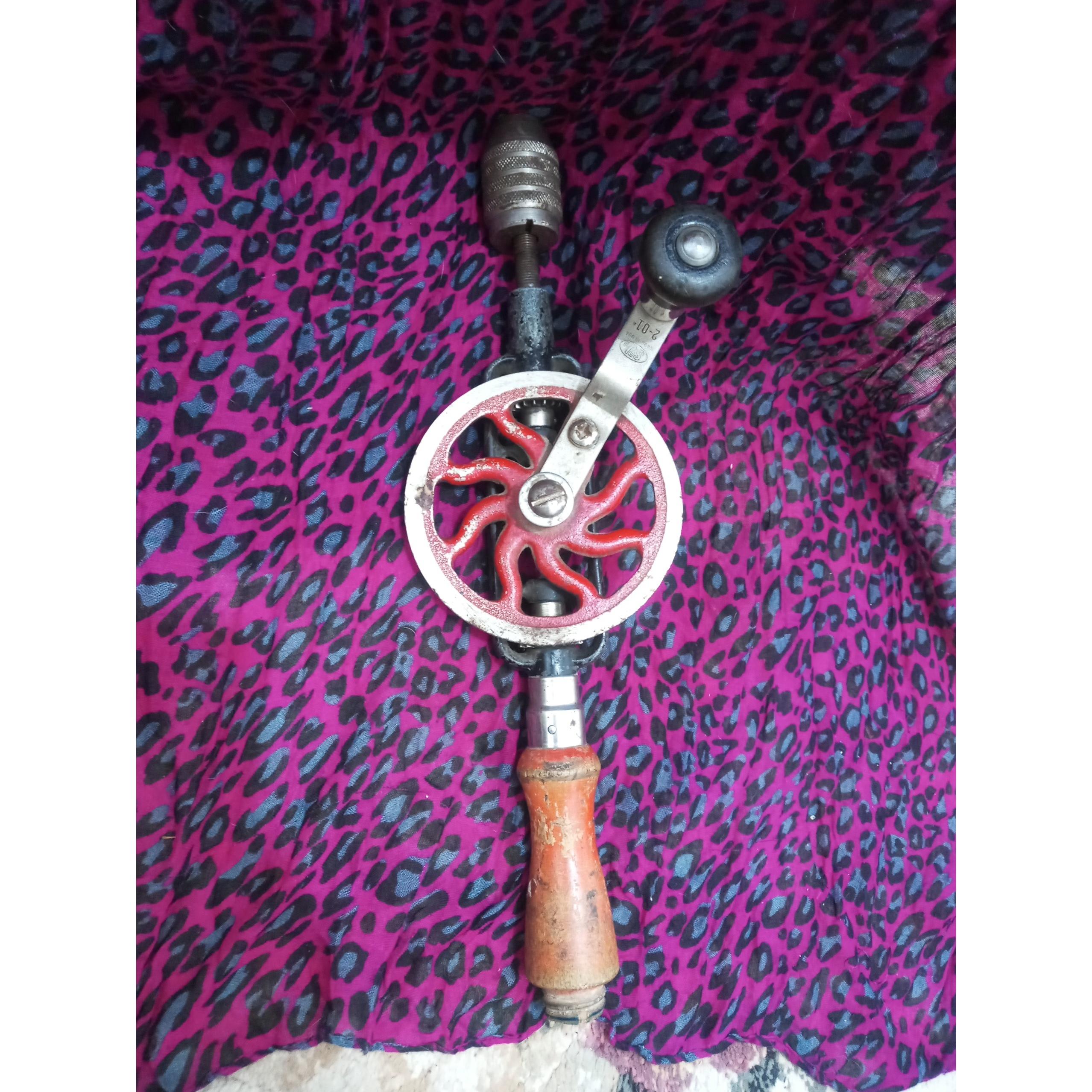 دریا دستی قدیمی ساخت USA طبق تصاویر