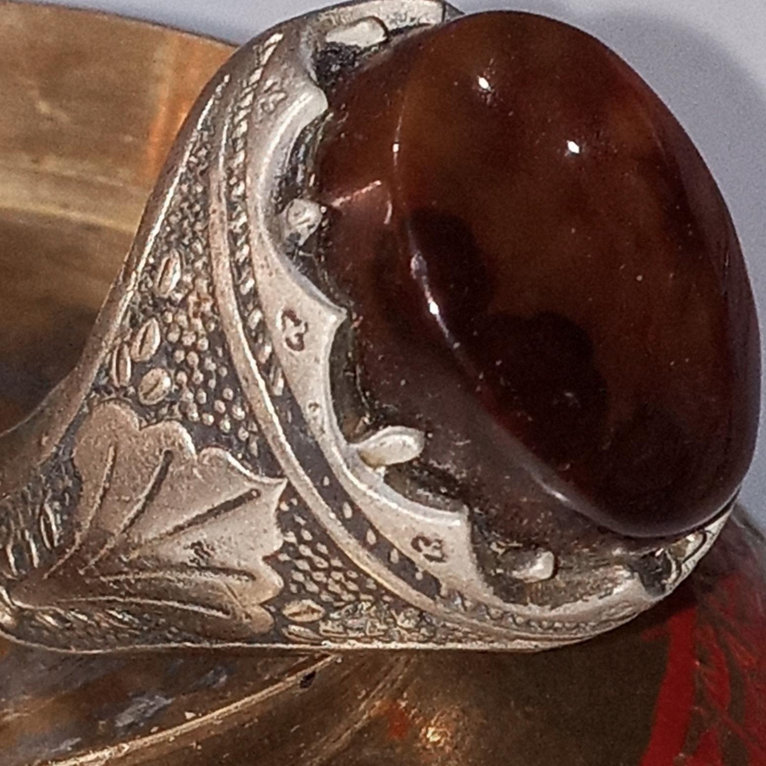 انگشترنقره درشت عقیق تریاکی خراسان ناب ودیدنی