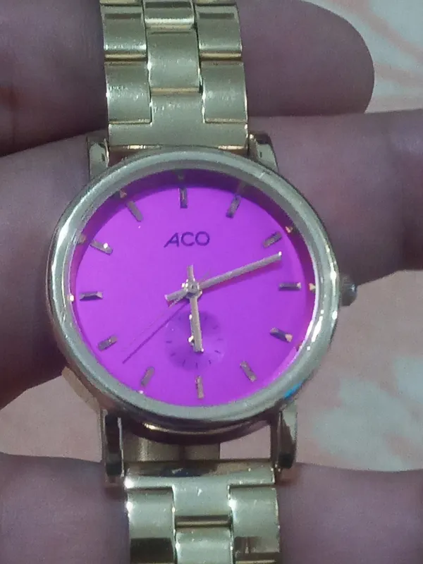 ساعت مچی قدیمی اکوACO باصفحه وبندخوشرنگ فلزی