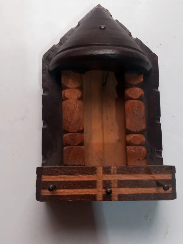 جاکلیدی چوبی قدیمی وقطور