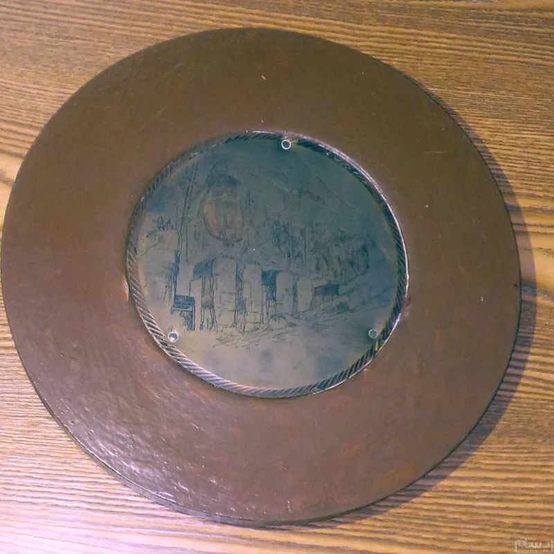 قاب چوبی با عکس صفحه برنزی 
خارجی قدیمی