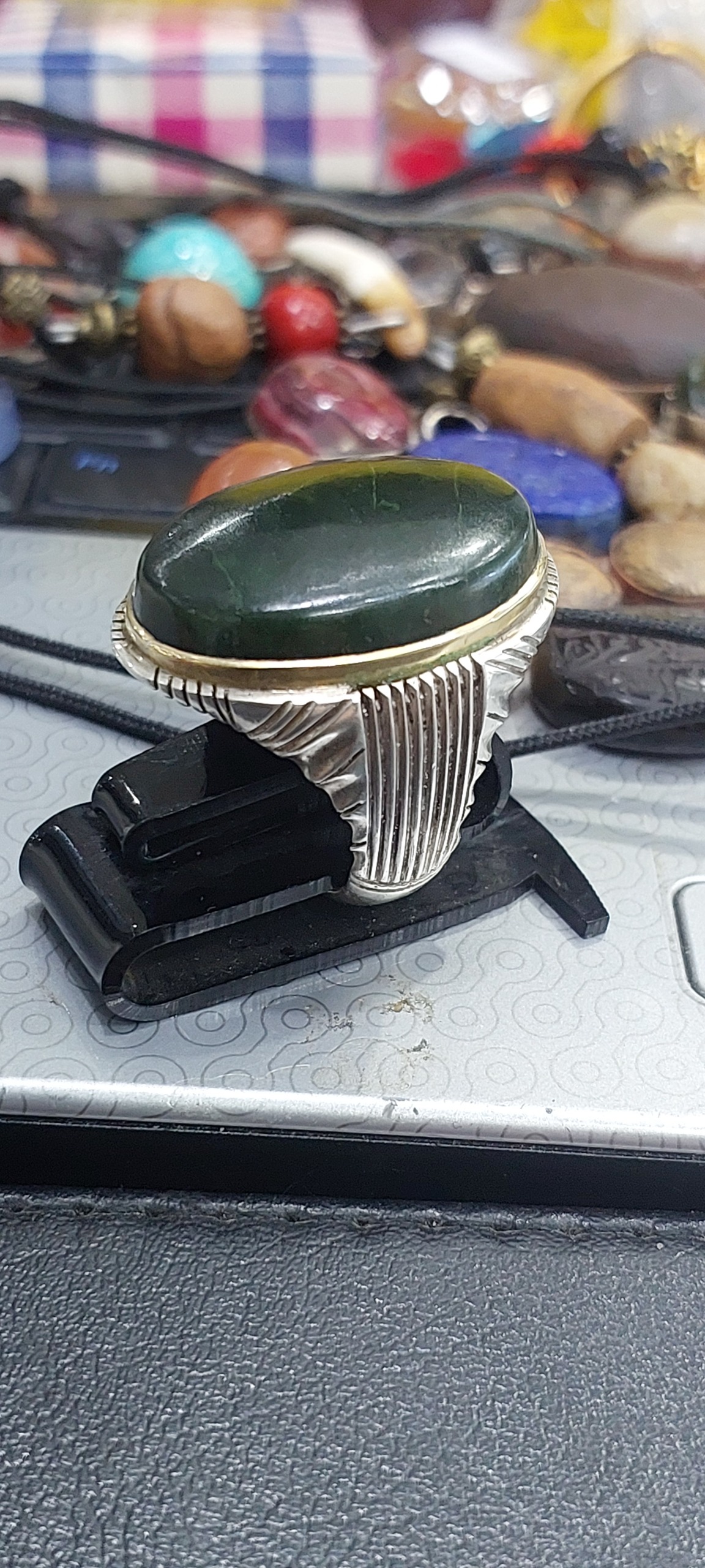 یشم درجه یک رکاب دست