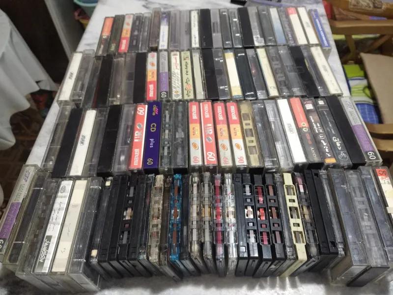 نوار کاست استفاده شده تخفیف خورد