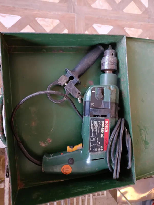 دریل چکشی بوش سوئیس مدل CSB500-2E