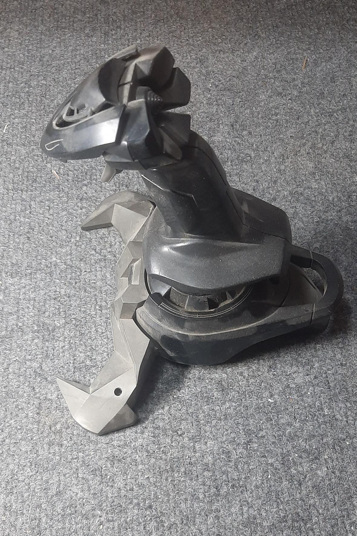 فکر کنم کنترلر هواپیمای اسباب بازی است