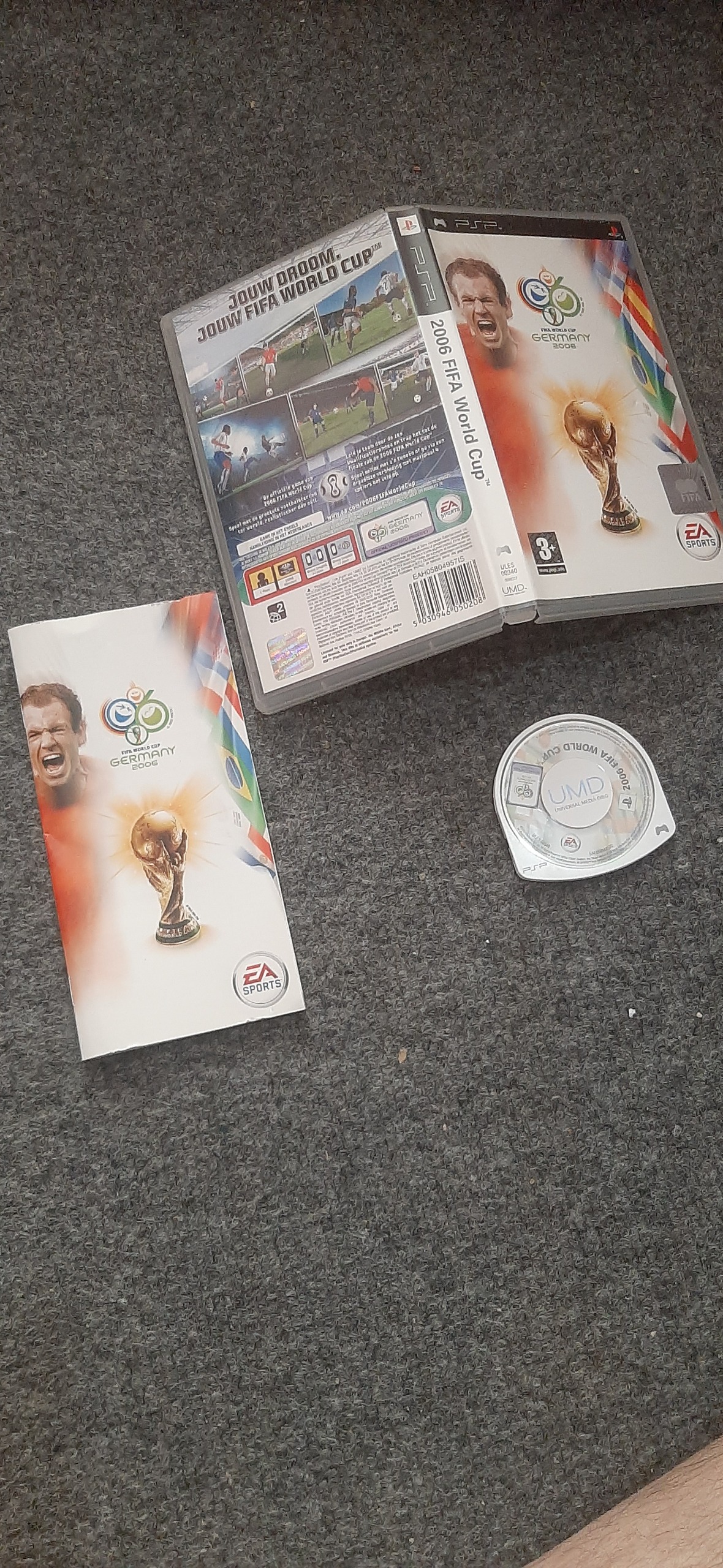 بازی کمیاب جام جهانی 2006 آلمان تکمیل کاملا سالم