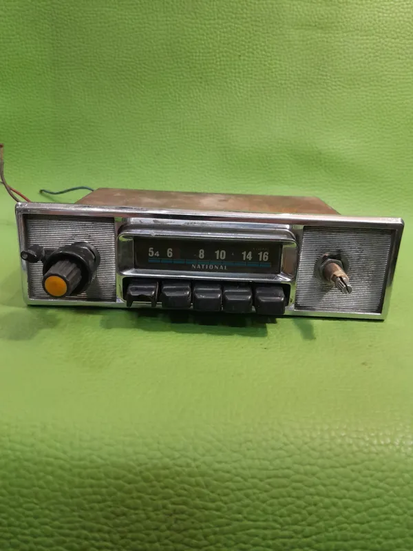 رادیو ناسیونال پیکان کلکسیونی و آنتیک