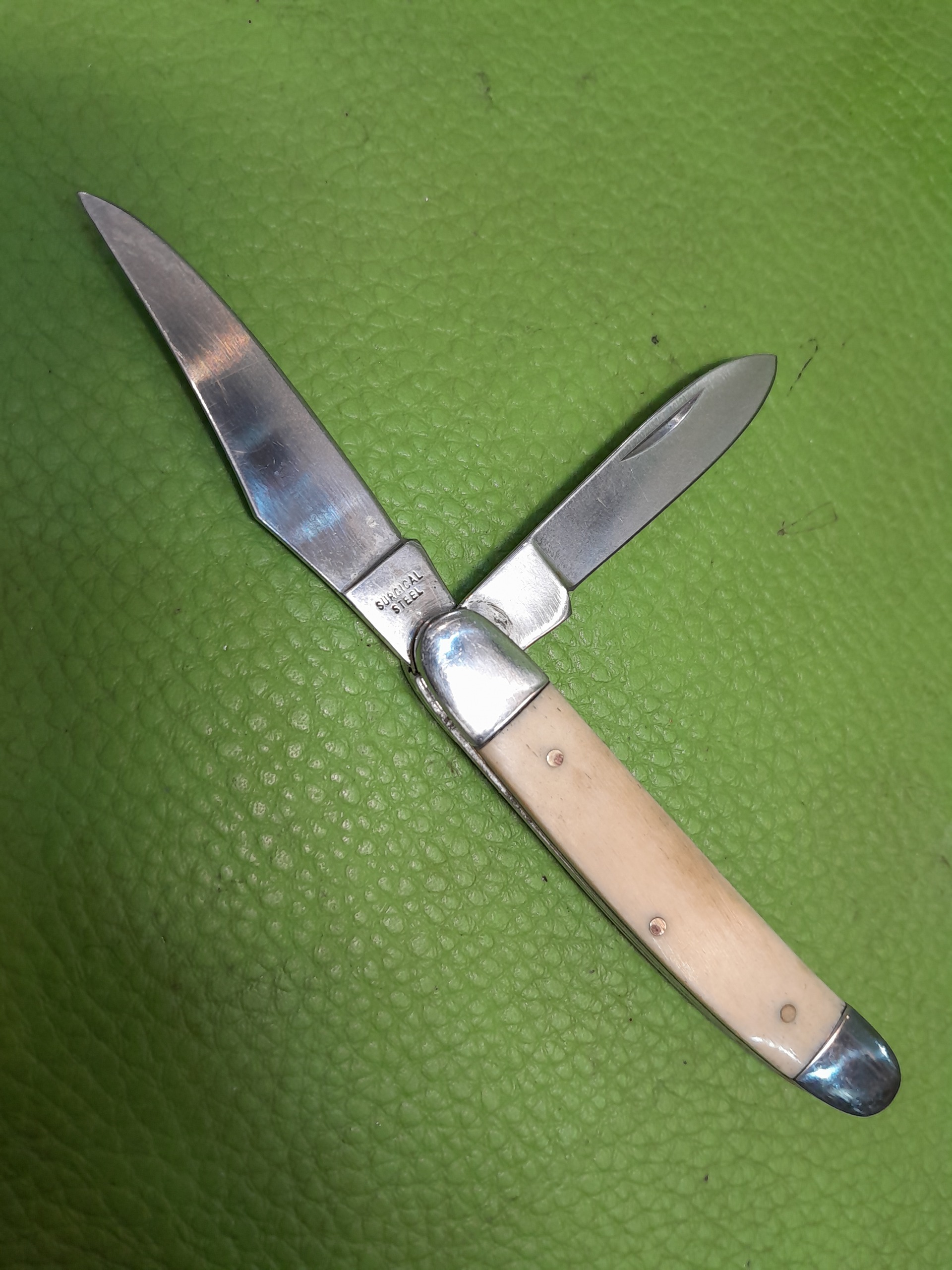 چاقو تاشو دوتیغ فرانسوی دسته شاخ کلکسیونی وکمیاب