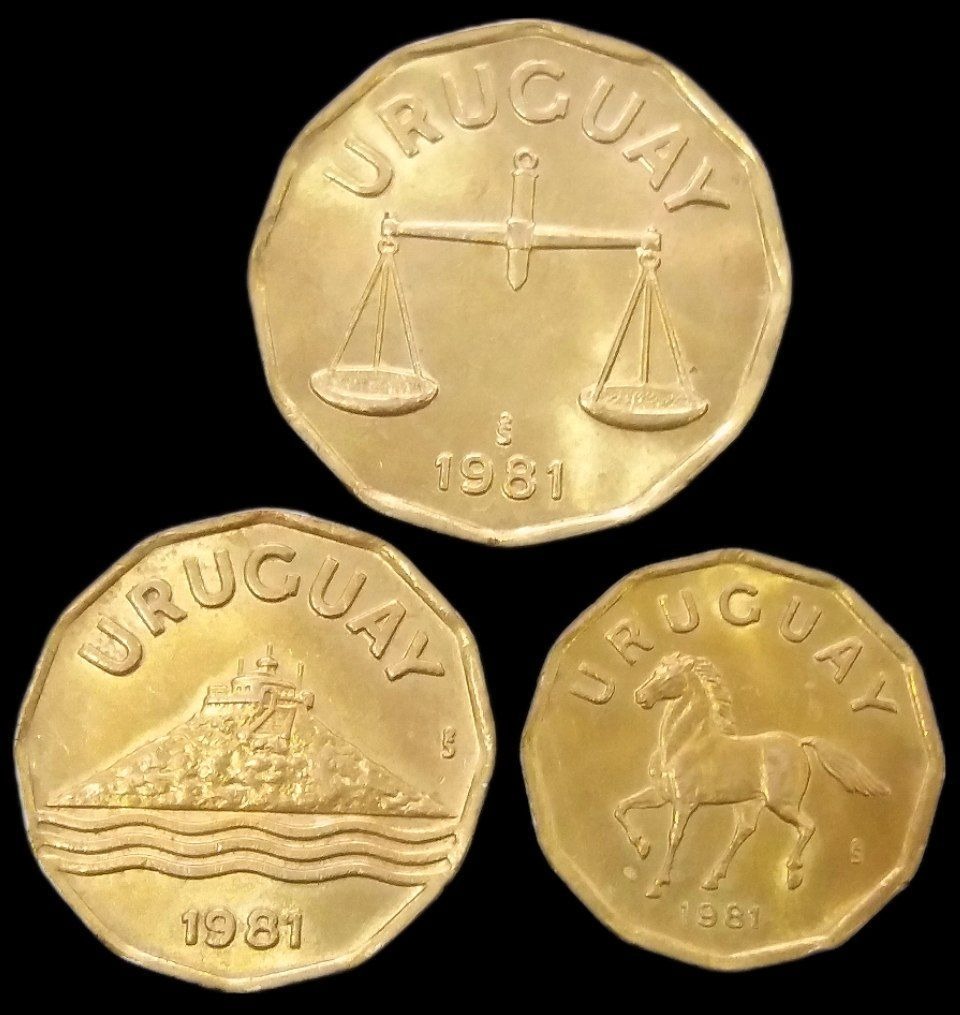 ست 3 عددی قدیمی اروگوئه (گالری بخشایش)