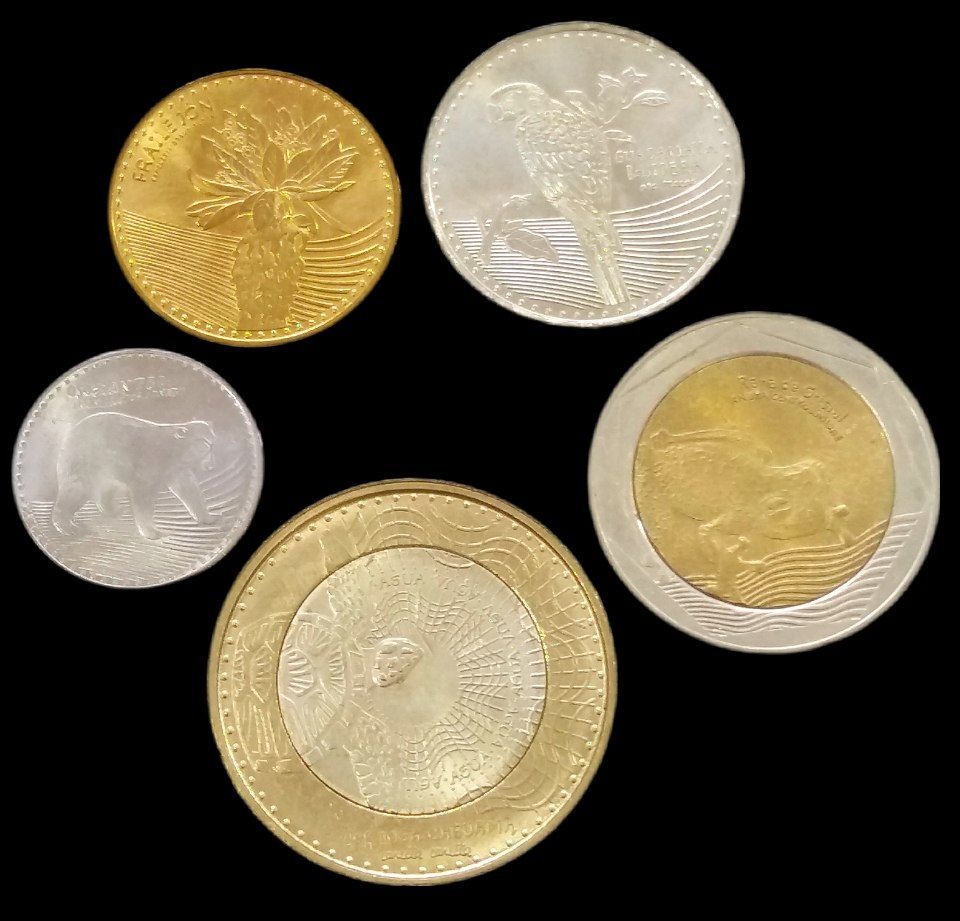 ست 5 عددی کامل کلمبیا (گالری بخشایش)