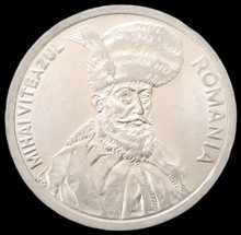 100