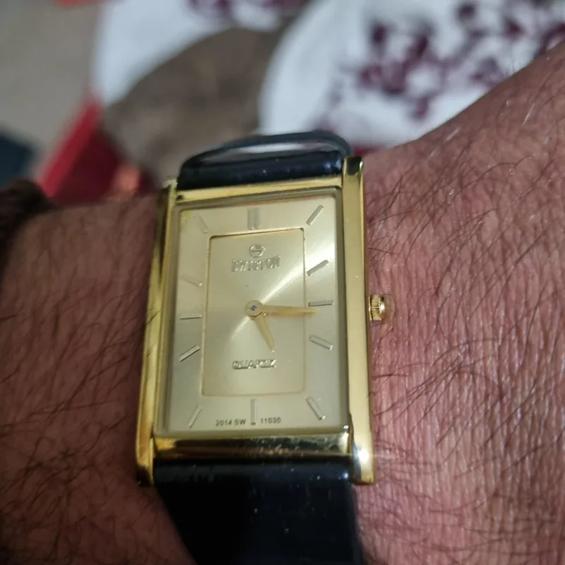 ساعت زیبای سوستون