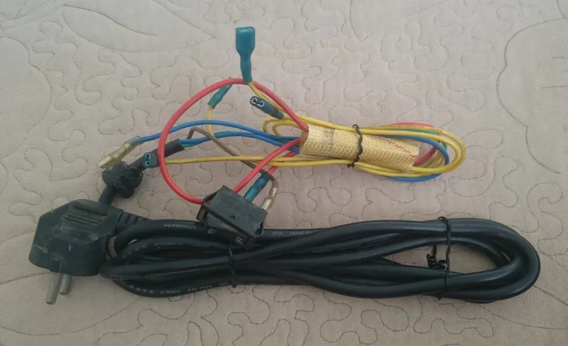 کابل برق اتو بخا پرسی با کلید برق و اتصالات