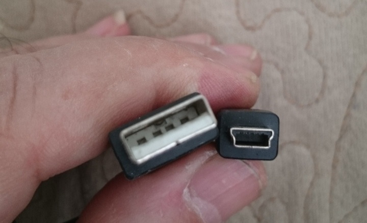کابل USB با سر mini B