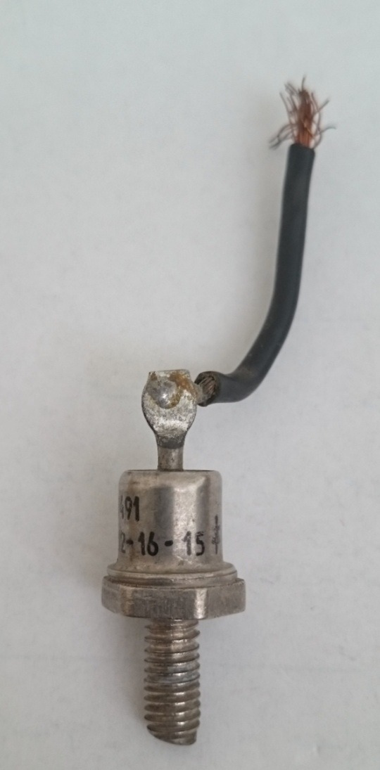 دیود 1600V/12A سیم دار بدنه مثبت