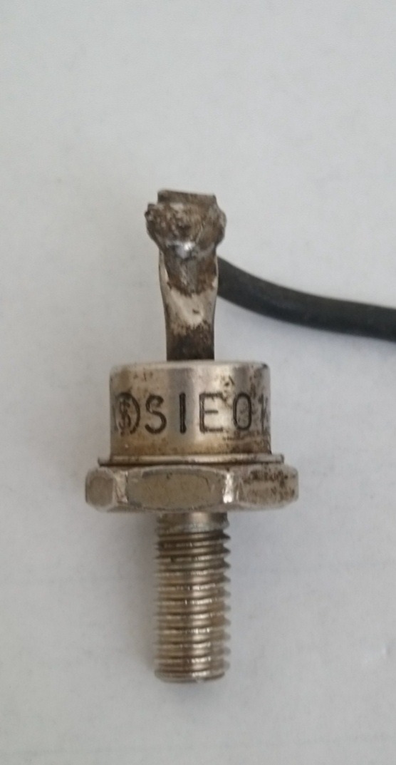 دیود 16A/100 برند SIE01 فوجی ژاپن