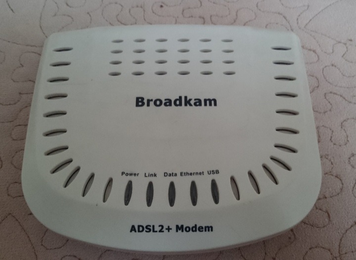 مودم روتر ADSL2/2 مارک BroadKam