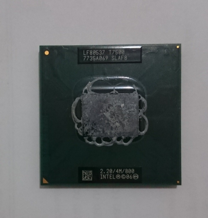 CPU اینتل 2.2Mhz 4MB 800   7500
