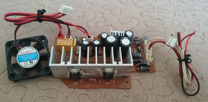 برد پاور سوئیچ 2.5A با ولتاژ 12 و 5 و ورودی AC/DC