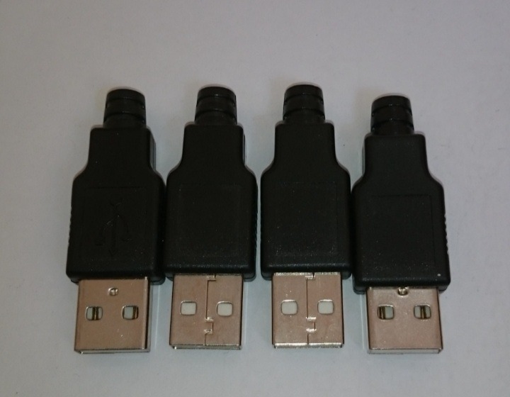 سوکت نری USB کاور دار (4 عدد)