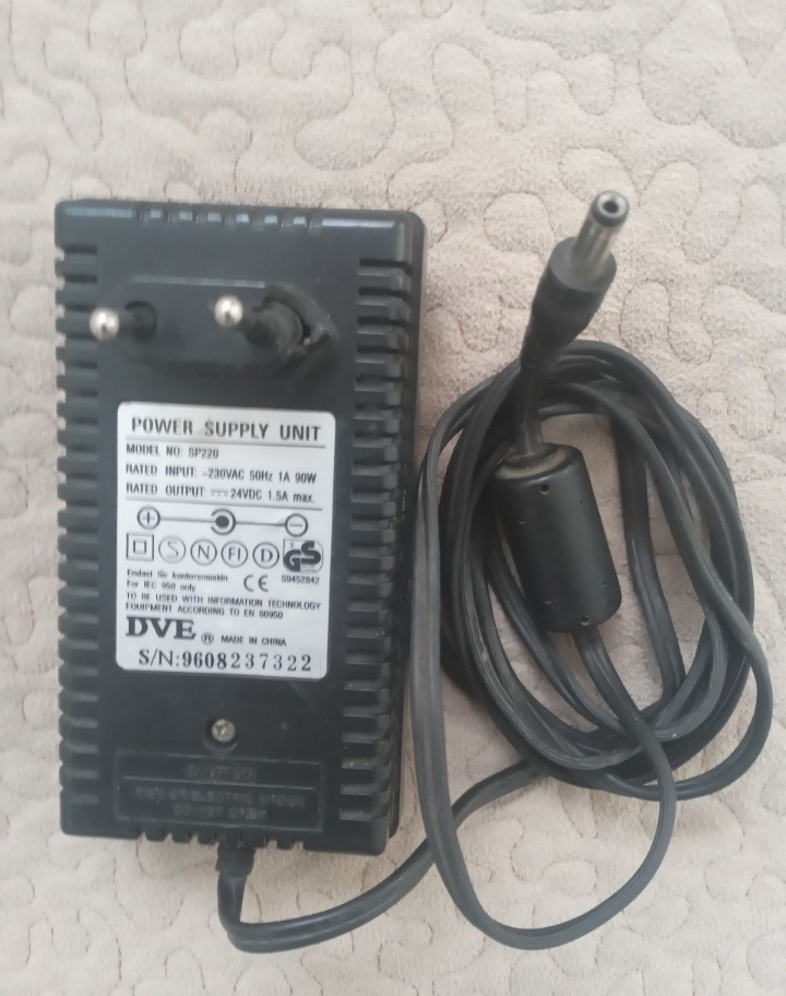 آداپتور سوئیچینگ 24 ولت 1.5 آمپر