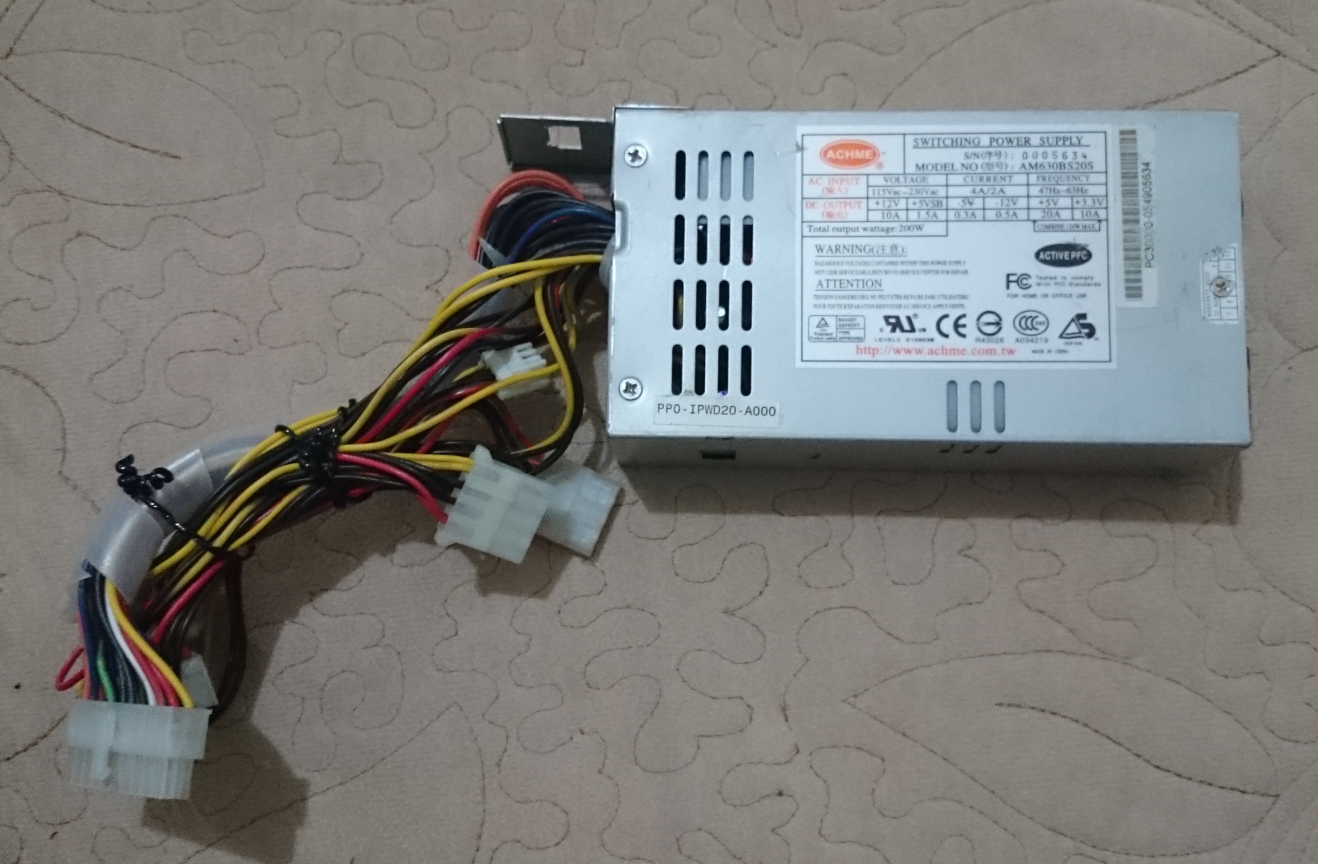 پاور کامپیوتر 200 وات کامل (کانکتور 20 پین)