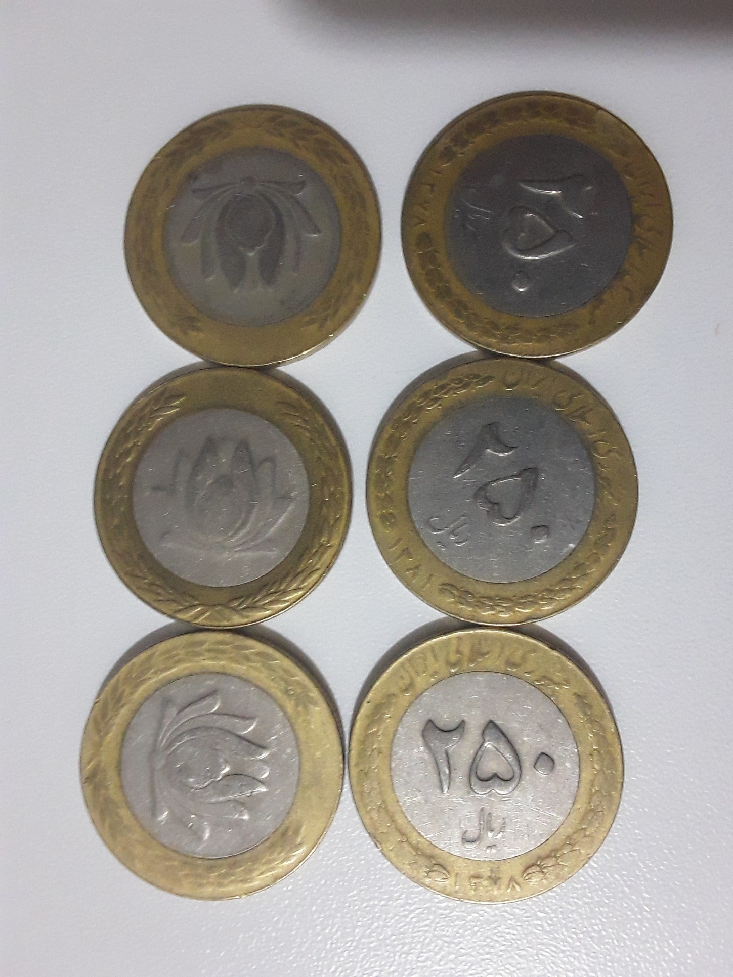 6 عدد سکه 25 تومانی مطابق عکس