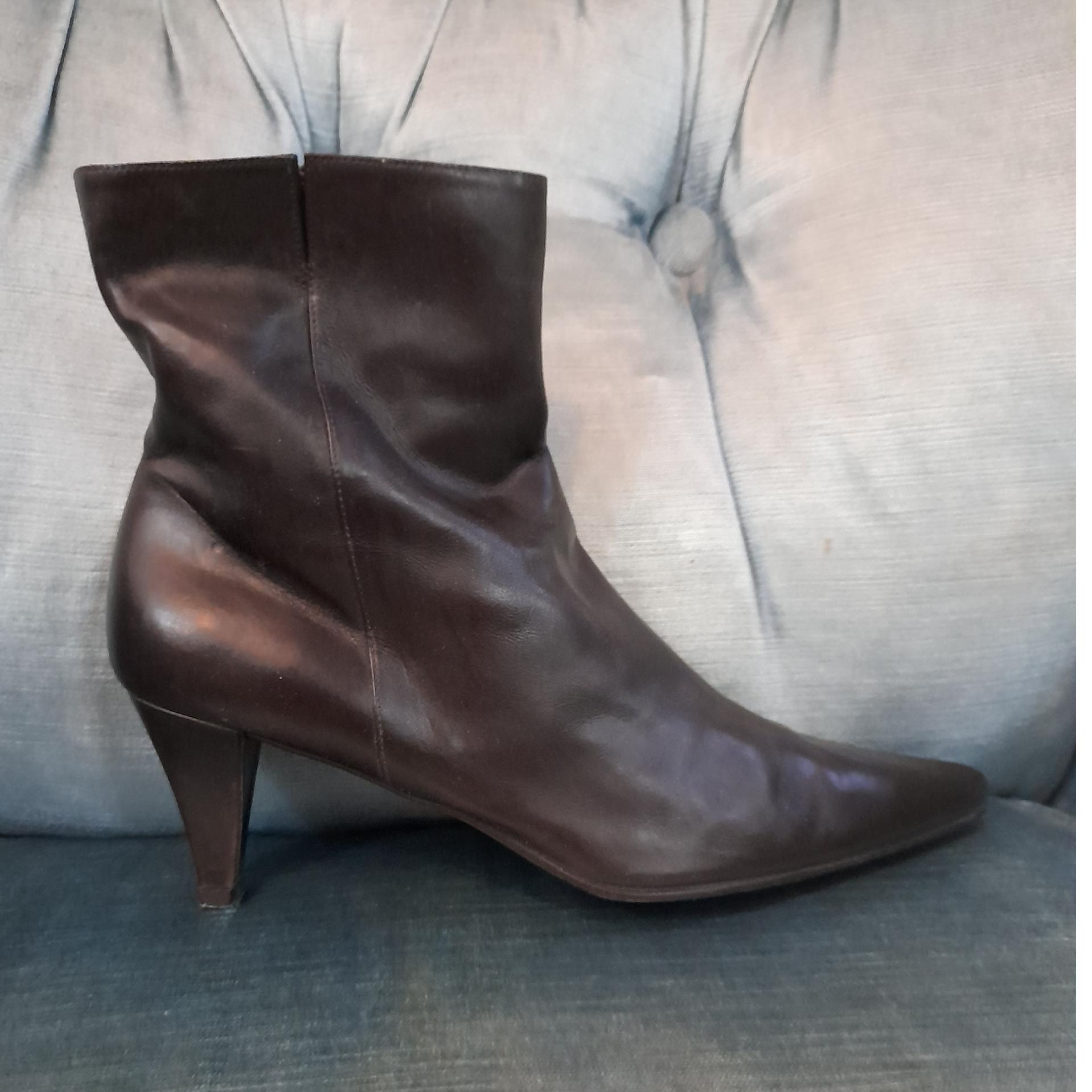 نیم بوت چرم - سایز 39 - قهوهای سوخته - برند معروف