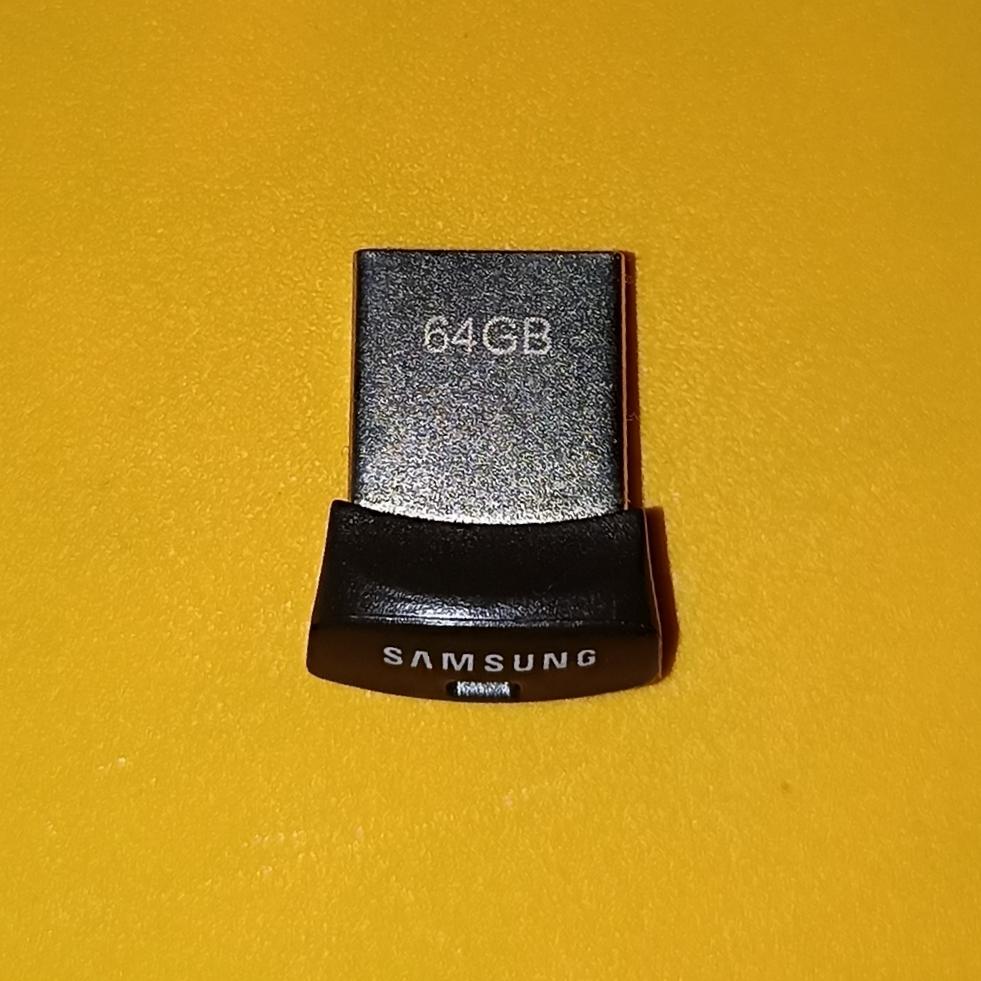 فلش سامسونگ با حافظه64