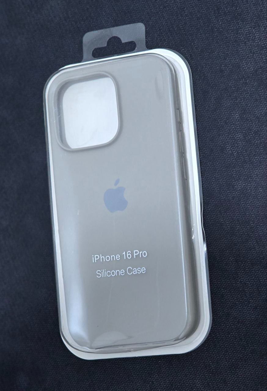 کاور سیلیکونی رنگ خاکی برای iPHONE 16 PRO