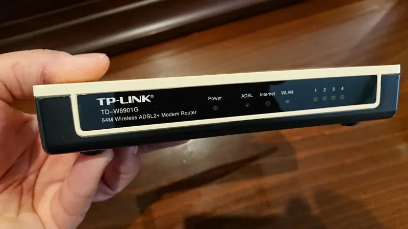 مودم وایرلس چهارپورت تی پی لینک اصلی