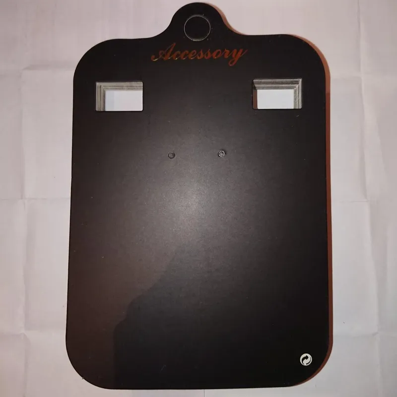 2سایز استند مقوایی گردنبند و گوشواره وارداتی 50عدد