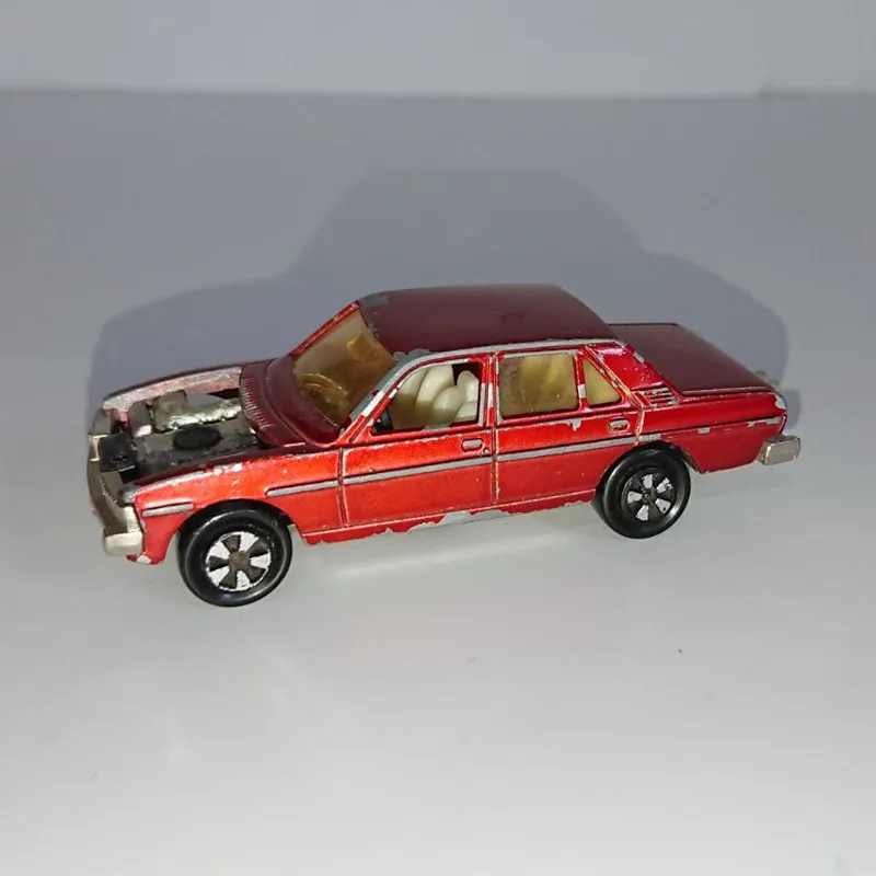 ماکت ماشین PEUGEOT 604 ساخت فرانسه سال 1975 قدیمی