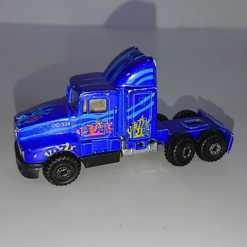 ماکت تریلی ساخت چین قدیمی قدمت بالای 20 سال