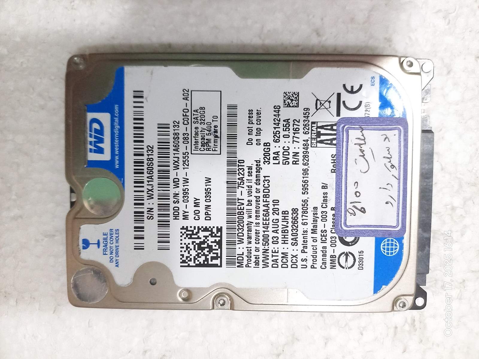هارد لپ تاپ وسترن 320GB سلامت 100% بدسکتور دارد