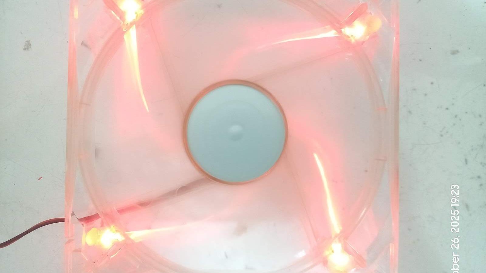 فن 12x12 Cm کاملا سالم کیسی با نور قرمز