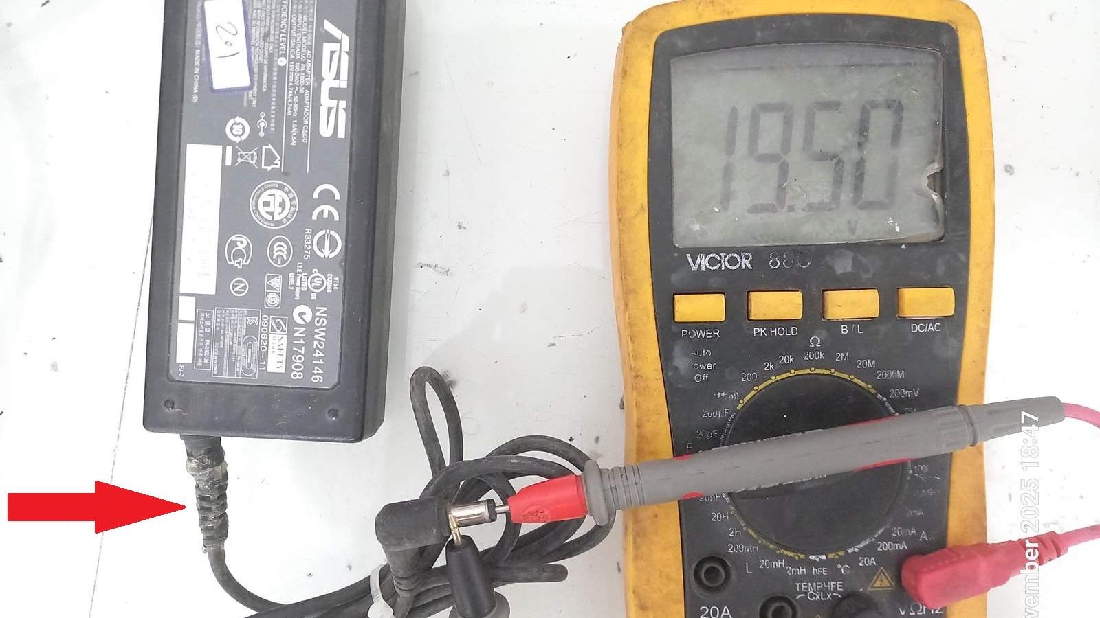 شارژر لپ تاپ ایسوس 19 ولت 4.74 آمپر