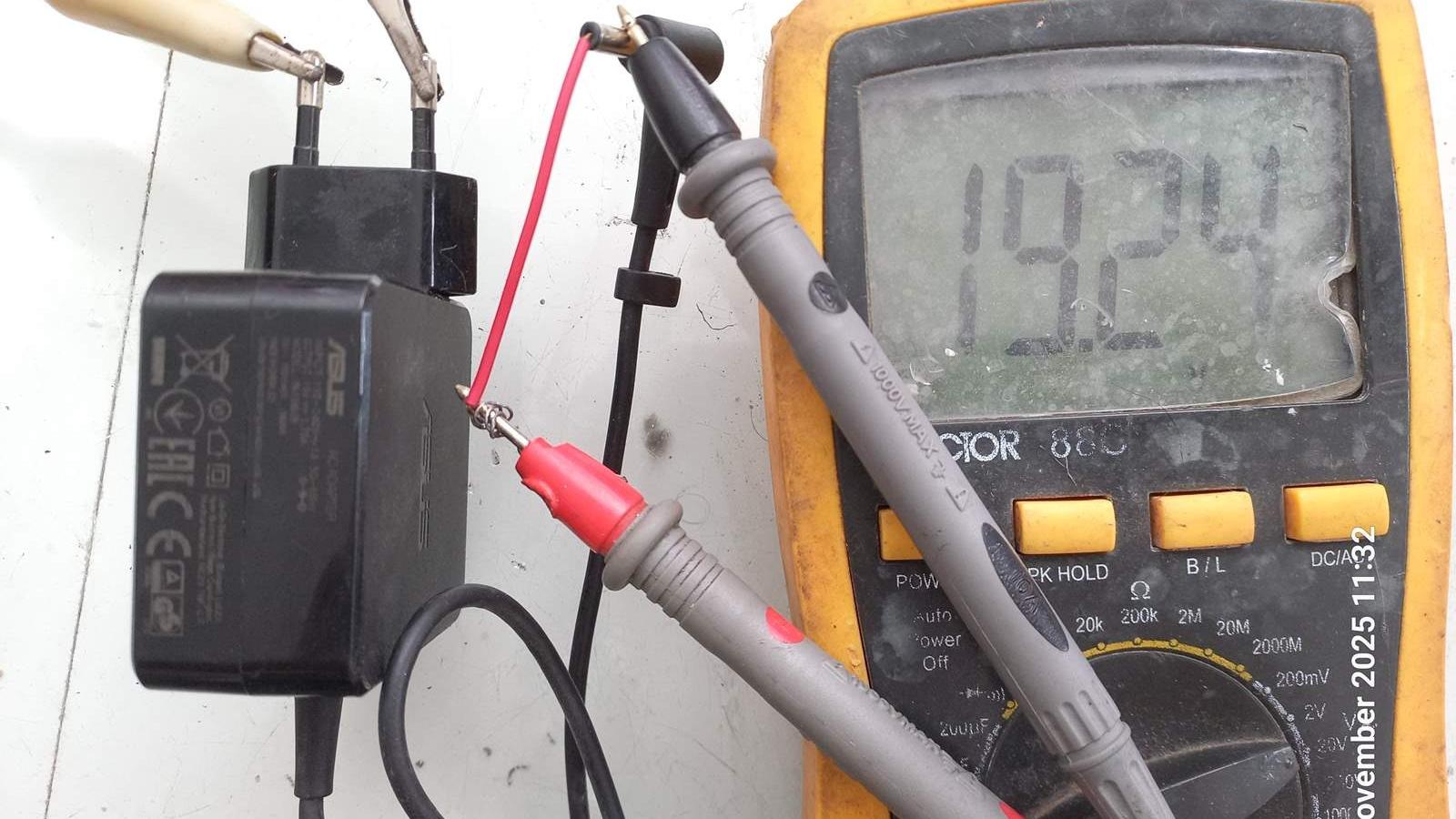 شارژر لپ تاپ ایسوس 19 ولت 1.75 آمپر