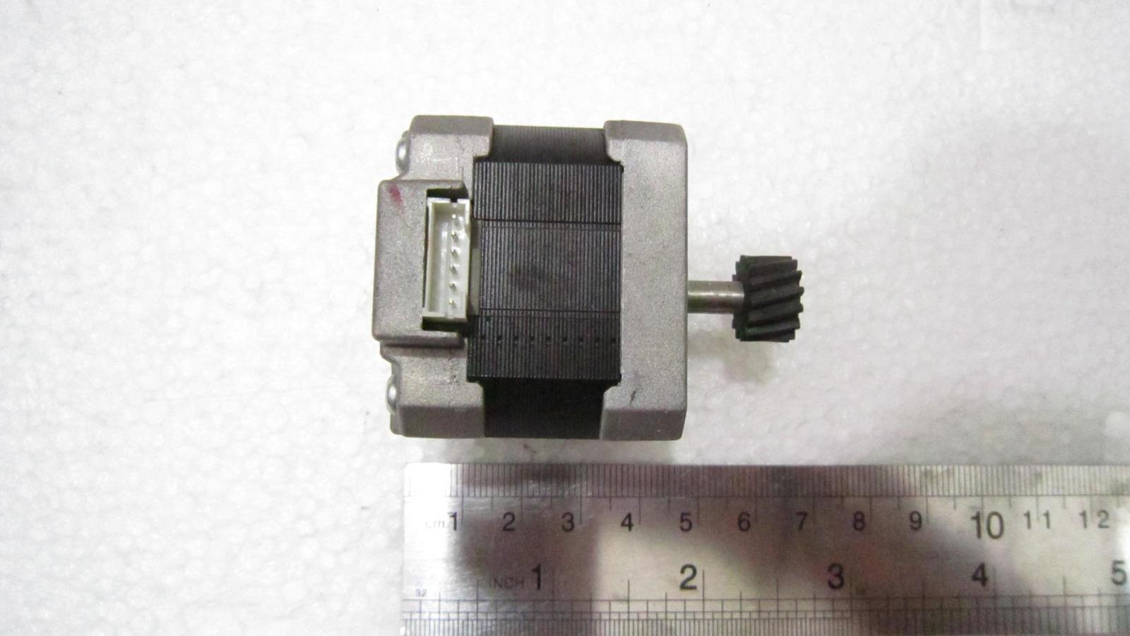 استپر موتور STP-42D2089 تست نشده