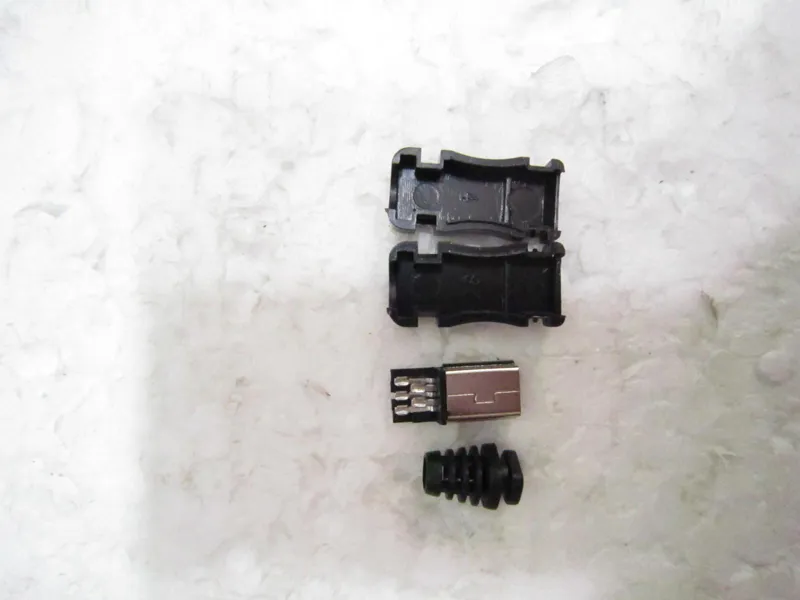 سوکت نری Mini USB به همرا کاور