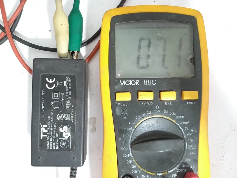 آداپتور 7 ولت 3/43 آمپر مارک TPI